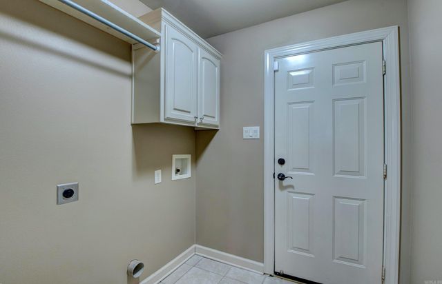 15 Michele Court, Maumelle, AR 72113
