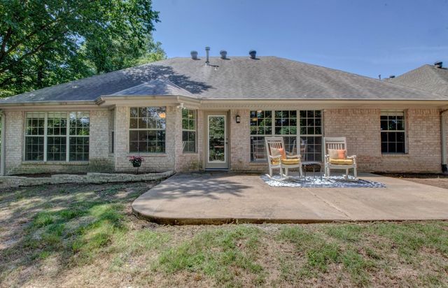 15 Michele Court, Maumelle, AR 72113