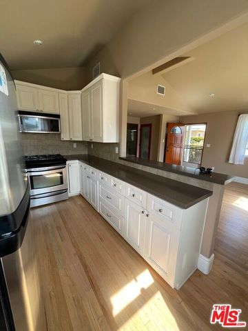8503 Lilienthal Avenue, Los Angeles, CA 90045
