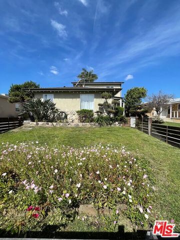 8503 Lilienthal Avenue, Los Angeles, CA 90045