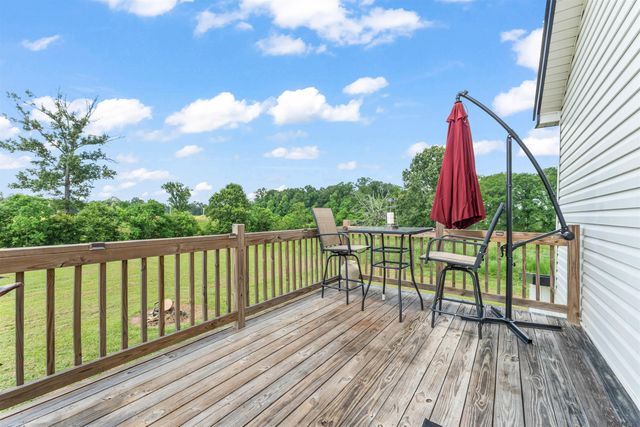 18042 Critter Cove Ln, Livingston, LA 70754