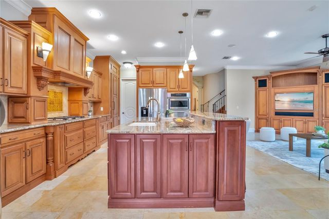 280 LAKE BRITTANY COURT, Heathrow, FL 32746