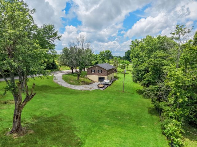 1623 Oakland Lane, Harrodsburg, KY 40330