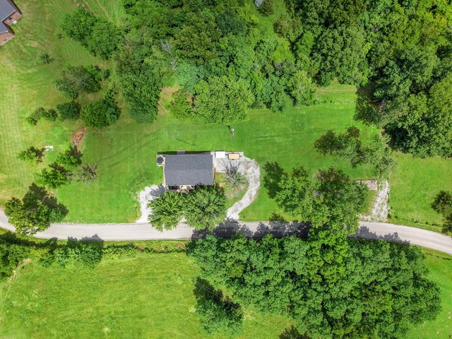 1623 Oakland Lane, Harrodsburg, KY 40330