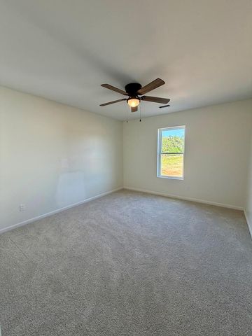 466 County Road 18, Headland, AL 36345