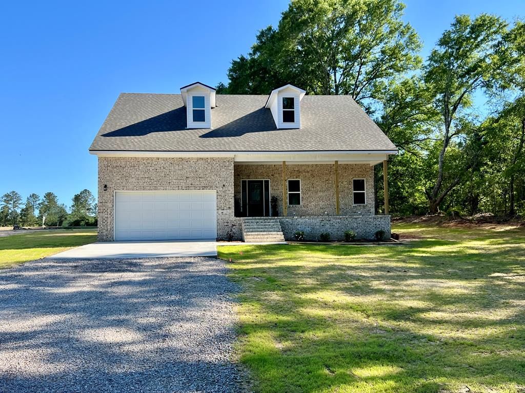 466 County Road 18, Headland, AL 36345