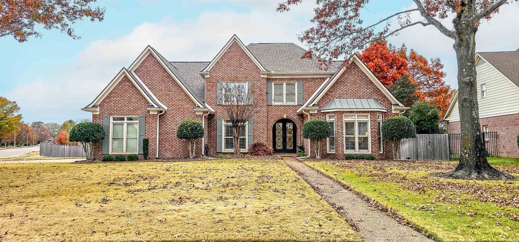 1715 JOHN RIDGE DR, Collierville, TN 38017