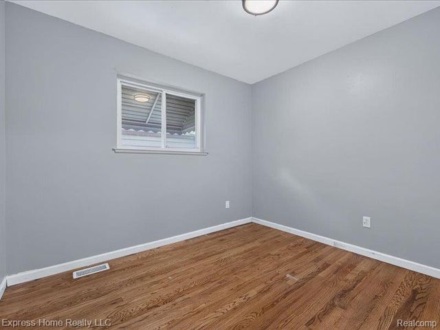 26478 Richard Drive, Warren, MI 48089