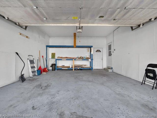 26478 Richard Drive, Warren, MI 48089
