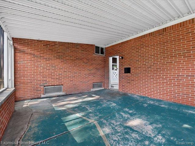 26478 Richard Drive, Warren, MI 48089