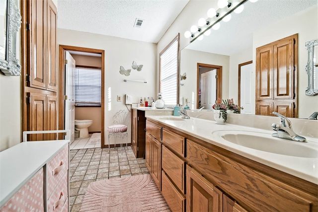 1826 Amelia Lane, Springdale, AR 72762