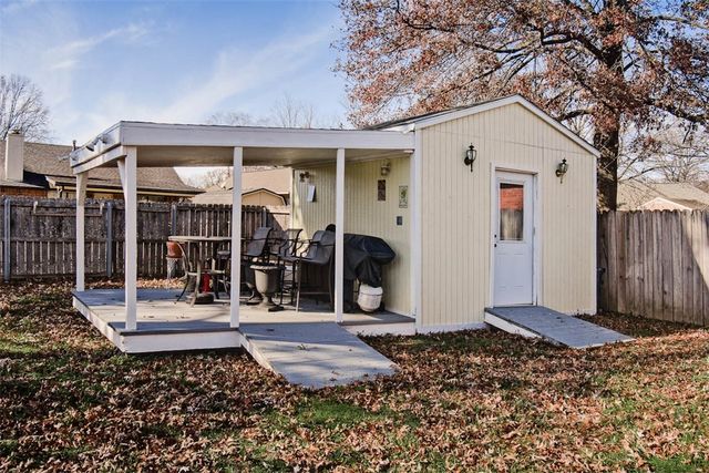 1826 Amelia Lane, Springdale, AR 72762