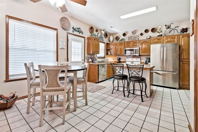 1826 Amelia Lane, Springdale, AR 72762