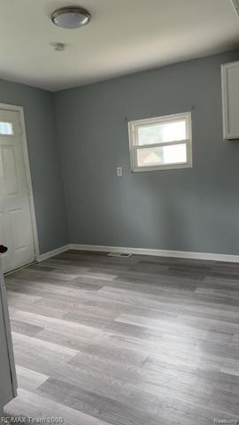 6646 Harding Street, Taylor, MI 48180