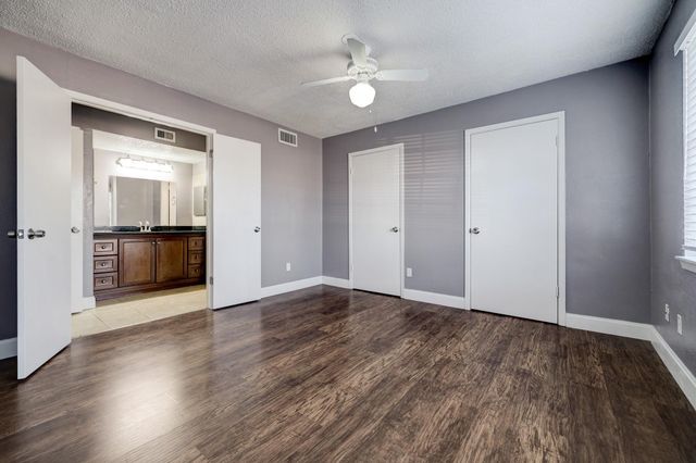 2800 Jeanetta Street 1506, Houston, TX 77063