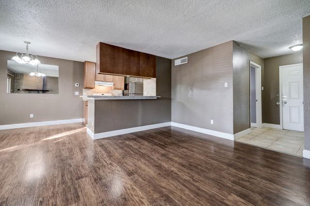 2800 Jeanetta Street 1506, Houston, TX 77063