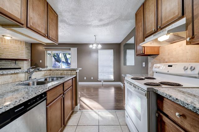 2800 Jeanetta Street 1506, Houston, TX 77063