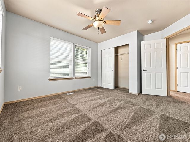 8415 205th Street Ct E, Spanaway, WA 98387