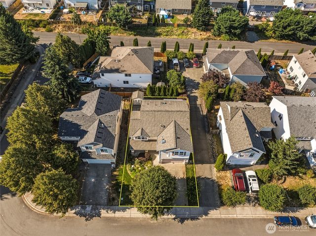 8415 205th Street Ct E, Spanaway, WA 98387