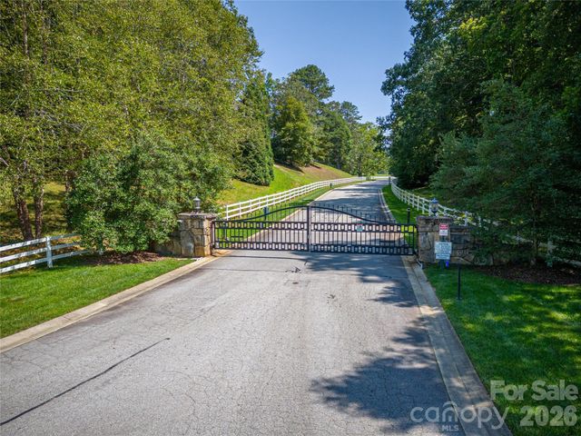 47 Lake Vista Drive 64, Fletcher, NC 28732