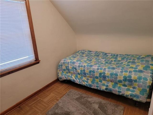 302 South Dr, Middlesex Twp, PA 16059