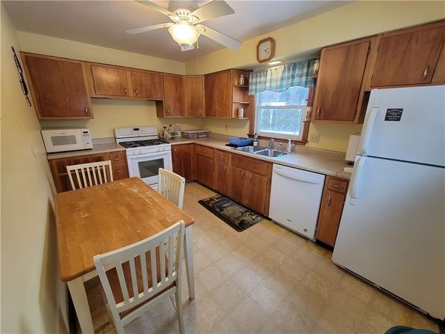 302 South Dr, Middlesex Twp, PA 16059