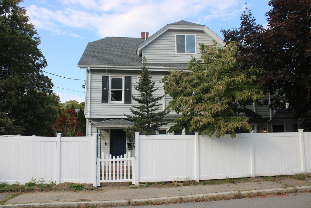 76 Park St 2, North Attleboro, MA 02760