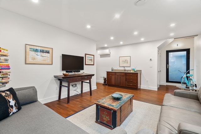 88 Jackson Street 88, Cambridge, MA 02140