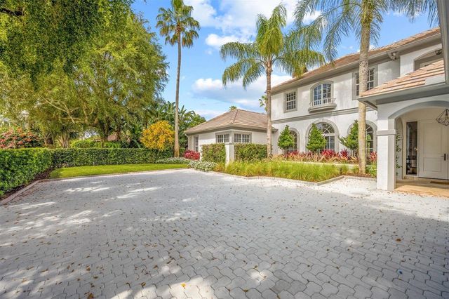 2377 Golf Brook Drive, Wellington, FL 33414