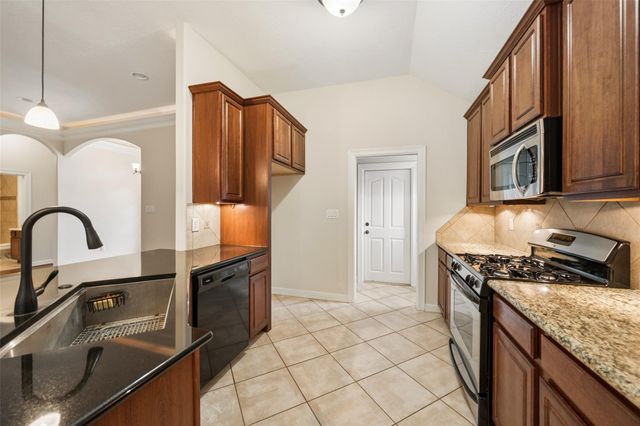 7019 Pleasure Lake Drive, Willis, TX 77318