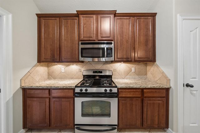 7019 Pleasure Lake Drive, Willis, TX 77318