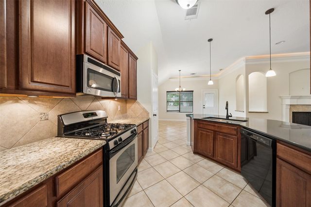 7019 Pleasure Lake Drive, Willis, TX 77318