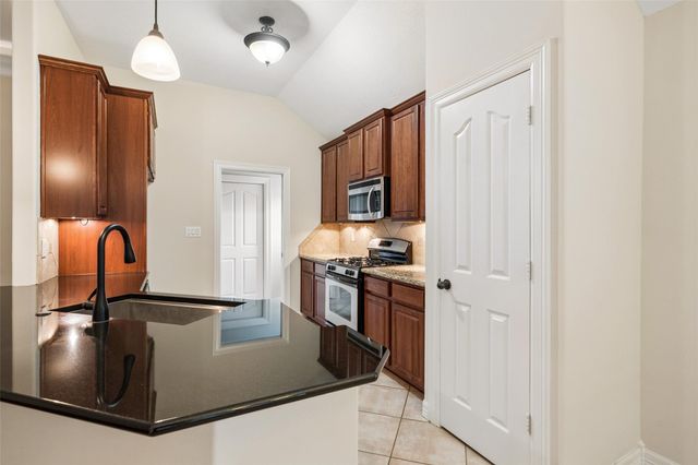 7019 Pleasure Lake Drive, Willis, TX 77318
