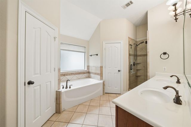 7019 Pleasure Lake Drive, Willis, TX 77318