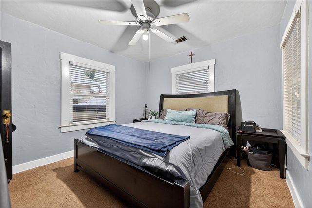 824 Hoag Avenue, Sanger, CA 93657