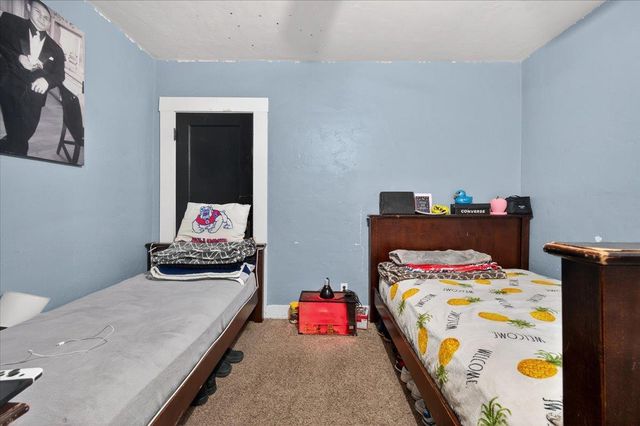 824 Hoag Avenue, Sanger, CA 93657