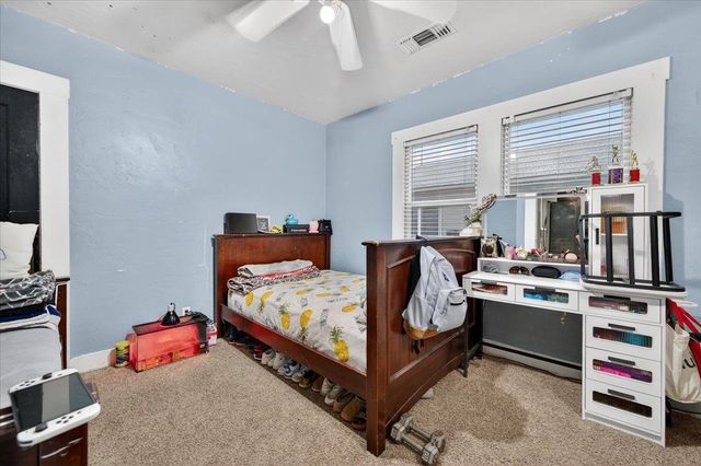 824 Hoag Avenue, Sanger, CA 93657