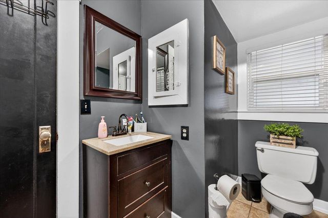 824 Hoag Avenue, Sanger, CA 93657