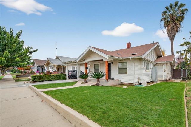 824 Hoag Avenue, Sanger, CA 93657