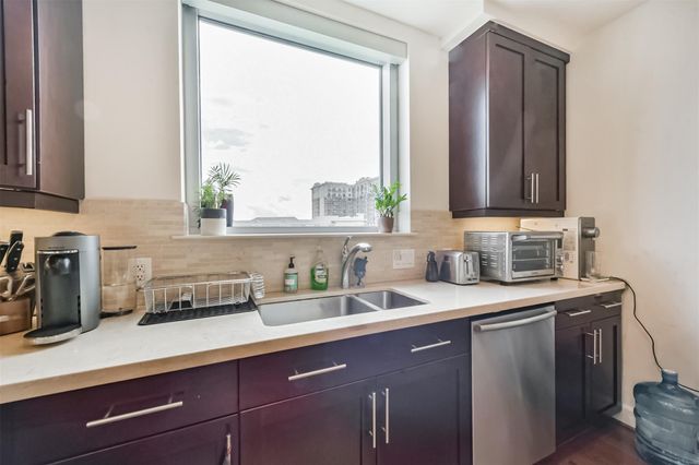 2207 Bancroft Street 706, Houston, TX 77027