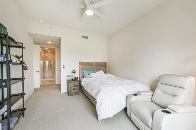 2207 Bancroft Street 706, Houston, TX 77027