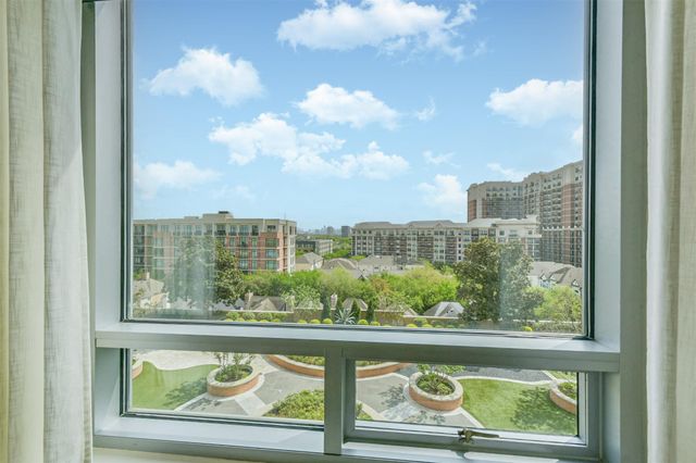 2207 Bancroft Street 706, Houston, TX 77027