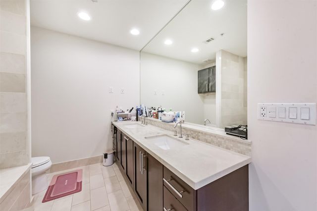 2207 Bancroft Street 706, Houston, TX 77027