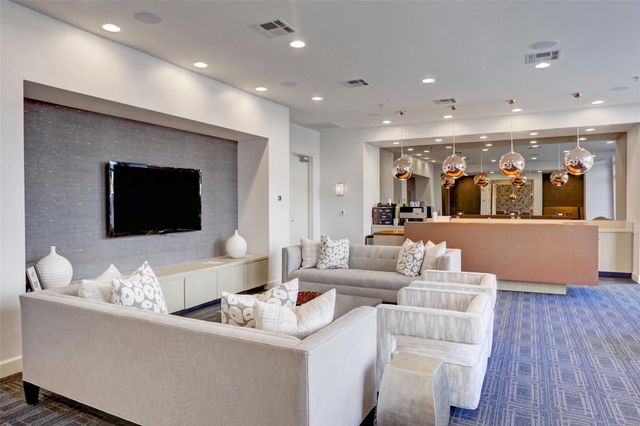 2207 Bancroft Street 706, Houston, TX 77027