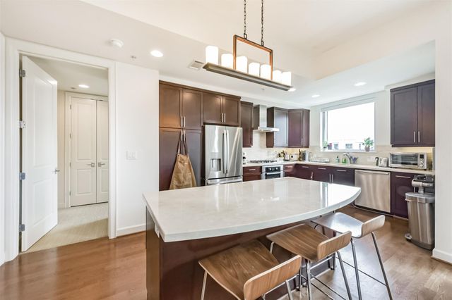 2207 Bancroft Street 706, Houston, TX 77027