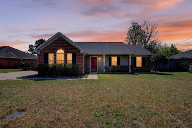 13423 James Copeland Drive, Mobile, AL 36695