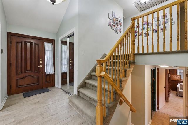 384 Rutland Avenue, Teaneck, NJ 07666