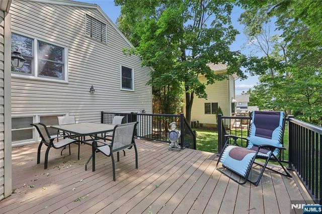 384 Rutland Avenue, Teaneck, NJ 07666
