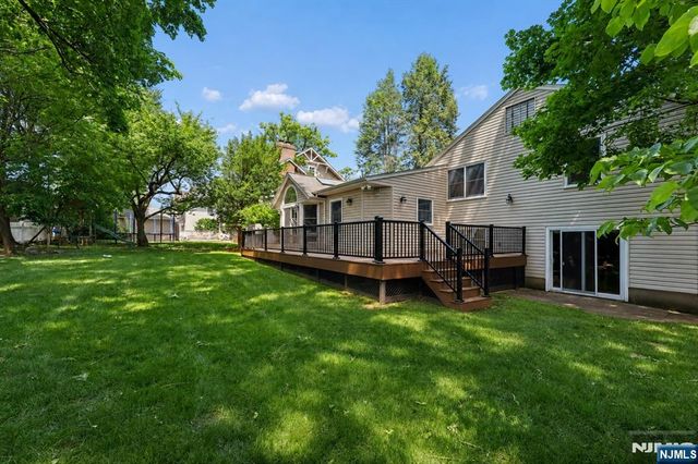 384 Rutland Avenue, Teaneck, NJ 07666