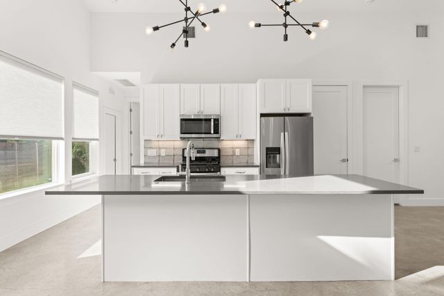 6201 Caddie ST 2, Austin, TX 78741
